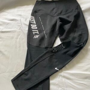 Nike leggings